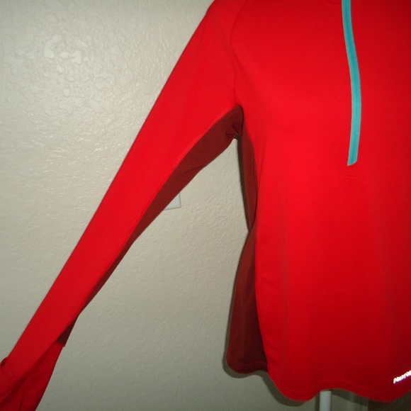 Pantagonia Women's Red Athleisure 1/4 Zip L/S Thumbhole Top Mesh Back Sz-M - Picture 7 of 16